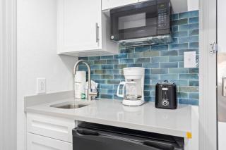 Ocean View Double Queen Suite! - Schooner at Compass Cove 243 - Myrtle Beach - 3