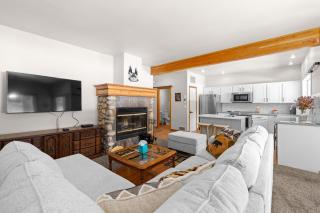 Birdie Glen Retreat - Golf course getaway with hot tub and office - McCall - 8