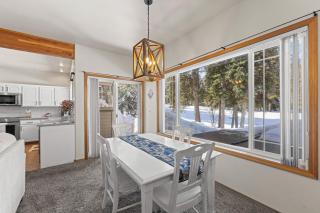Birdie Glen Retreat - Golf course getaway with hot tub and office - McCall - 6