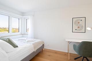 STAYY On Top Penthouse-Apartment near Airport - 1