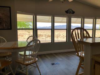 Gorgeous Sunset and Desert Views in Topock - 7