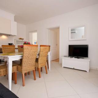 Apartments Nathalie Baška - Baška - 5