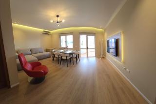 Sky Penthouse - Tirana - 8