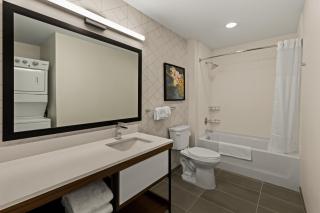 Everhome Suites Brownsville - Brownsville - 9