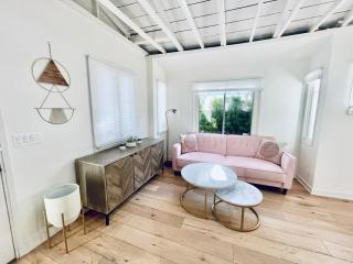 Renovated 3BR Venice Beach Home- Prime Location! - Los Angeles - 3