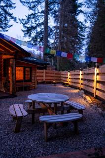 The Happy Cabin Woodland Hideaway by the River - Banavie - 3
