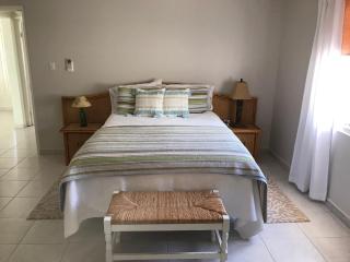 Private 3-Bedroom Villa - Oranjestad - 4