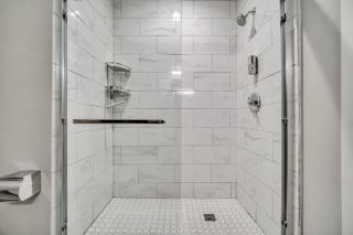 Cle Suites 1BR 1BA 5 min Walk to Cle Clinic Unit 6 - 4