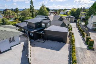 Redwoods Art House - Rotorua - 6
