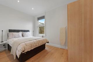 New loft style 2 bed Maida Vale Sleeps 6 people - Londra - 5