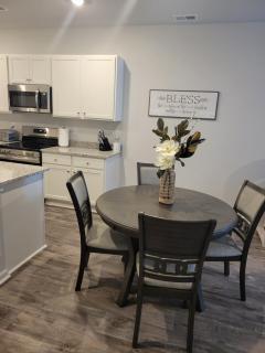Coastal Charm 3-bedroom townhome - Myrtle Beach - 5