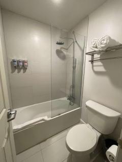 Newly renovated room in cozy hotel near Disney 2 - Kissimmee - 2