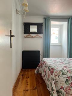 OPEN TRACE 2 BEDROOM APARTMENT LOCATED CENTERAL Lisbon - Lisbon - 8