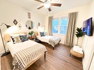 The Prairie Suite Newly Built Upscale Central - 7