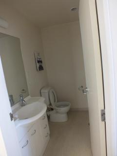 Hidden Hideaway With Harbour View - Prime location - Wellington - 5