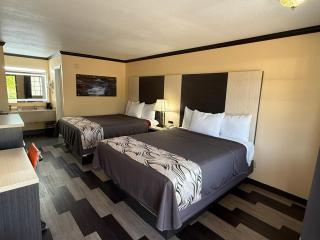 Regency 7 Motel - Fayetteville - 5