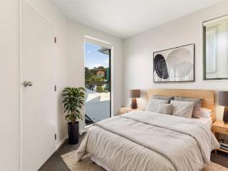 Terrace Townhouse - Prime location & Free Parking! - Wellington - 5
