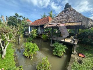 New Waroeng Tenggale - 3