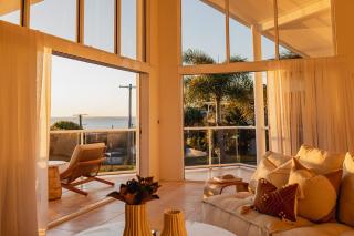 Sunrise Beach Designer Home with Pool & Ocean Views - Sunrise Beach - 9
