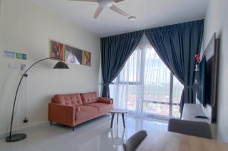 Mid Vally Southkey JB, 2BR, WIFI, 7 mins to CIQ , 5-7pax - 9