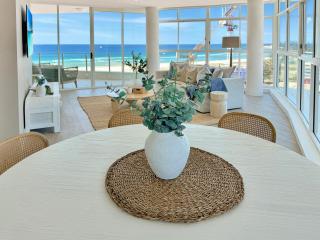 New 2 Level Coastal Luxe Penthouse with rooftop - Gold Coast - 5