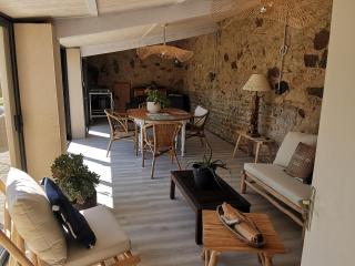 Maison en pierres avec jardin, 7 km des plages, 6 pers, 3 chambres - Le Bernard - FR-1-194-393 - 4