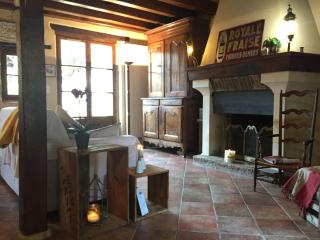 Gîte calme avec Spa en été, animaux acceptés, parcage, pour 8 personnes - FR-1-586-64 - Saint-Amand-Mont-Rond - 3