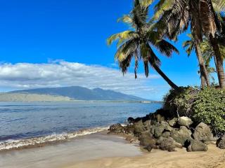3mins Walk to Beach! Laundry, Pool, Hot Tub & More - Kihei - 6