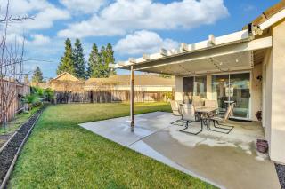 Mediterranean Style Modern House - Sacramento - 2