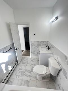 Newly renovated furnished private room - Newark - 1