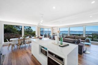 House on the Hill with a View-Sleeps 12-3 Bath - Sandy Bay - 8