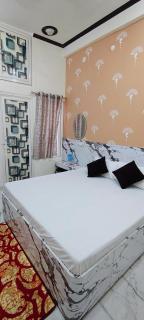 Yash Paying Guest House - Varanasi - 9