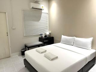 My House Guesthouse & Restaurant - Banguecoque - 5