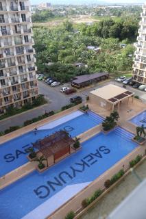 Pool view Condo with Balcony near Mactan Airport - La Vela Studio Mactan - Lapu Lapu City - 9