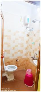 HOTEL PREMIUM PUJA Near Mandirpara JHEEL - 2