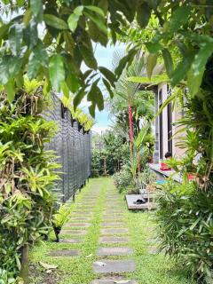Umah Made Bali Home & Art Space - Ubud - 4