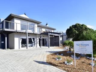 82 Steps to the Beach - Pringle Bay - 4