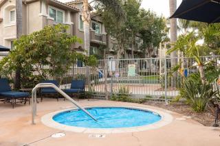 Water Views on Every Floor for this multi Holiday Home - Walk to the Beach - Carlsbad - 5