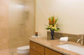 Walk to the Beach and Westin Sleeps 6 - 4