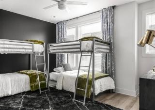 House of Many Records - Brand New Spacious Luxury - Nashville - 6