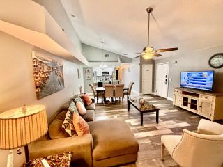 Grand Laguna 3BR Penthouse Near Disney Parks - 6