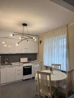 Cozy & cute apartment near Vake Park - Tbilisi - 9
