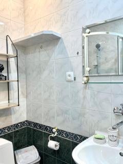 Cozy & cute apartment near Vake Park - Tbilisi - 1