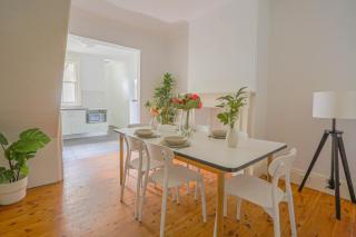 Elegant 2 BR on the edge of Downtown Dowling St 2 E-Bikes Included - Sydney - 1