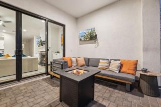 Luxurious Villa with Private Pool - Sleeps 14 - Phoenix - 3