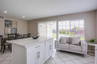 15 Min from Torrey Pines State Beach and Golf - San Diego - 1