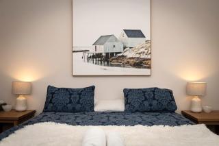 Hamptons Executive Retreat - - 2