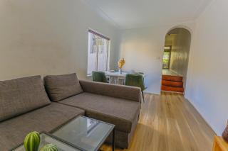 Close to city 2 Bedroom House Surry Hills - Sydney - 8