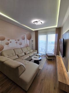 Seratlić Lux 28 - Bar - 0