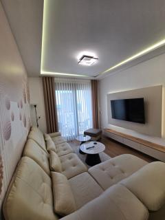 Seratlić Lux 28 - Bar - 6